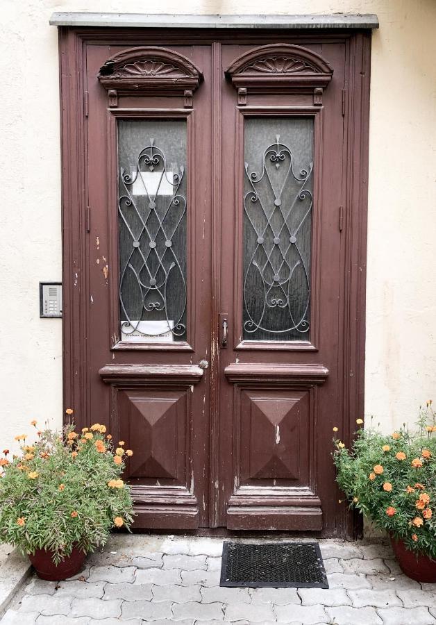 Old Town Home Of Evil Dog Vilna Exterior foto