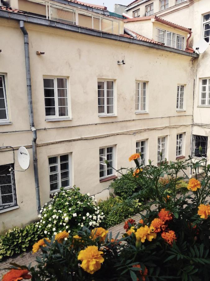 Old Town Home Of Evil Dog Vilna Exterior foto